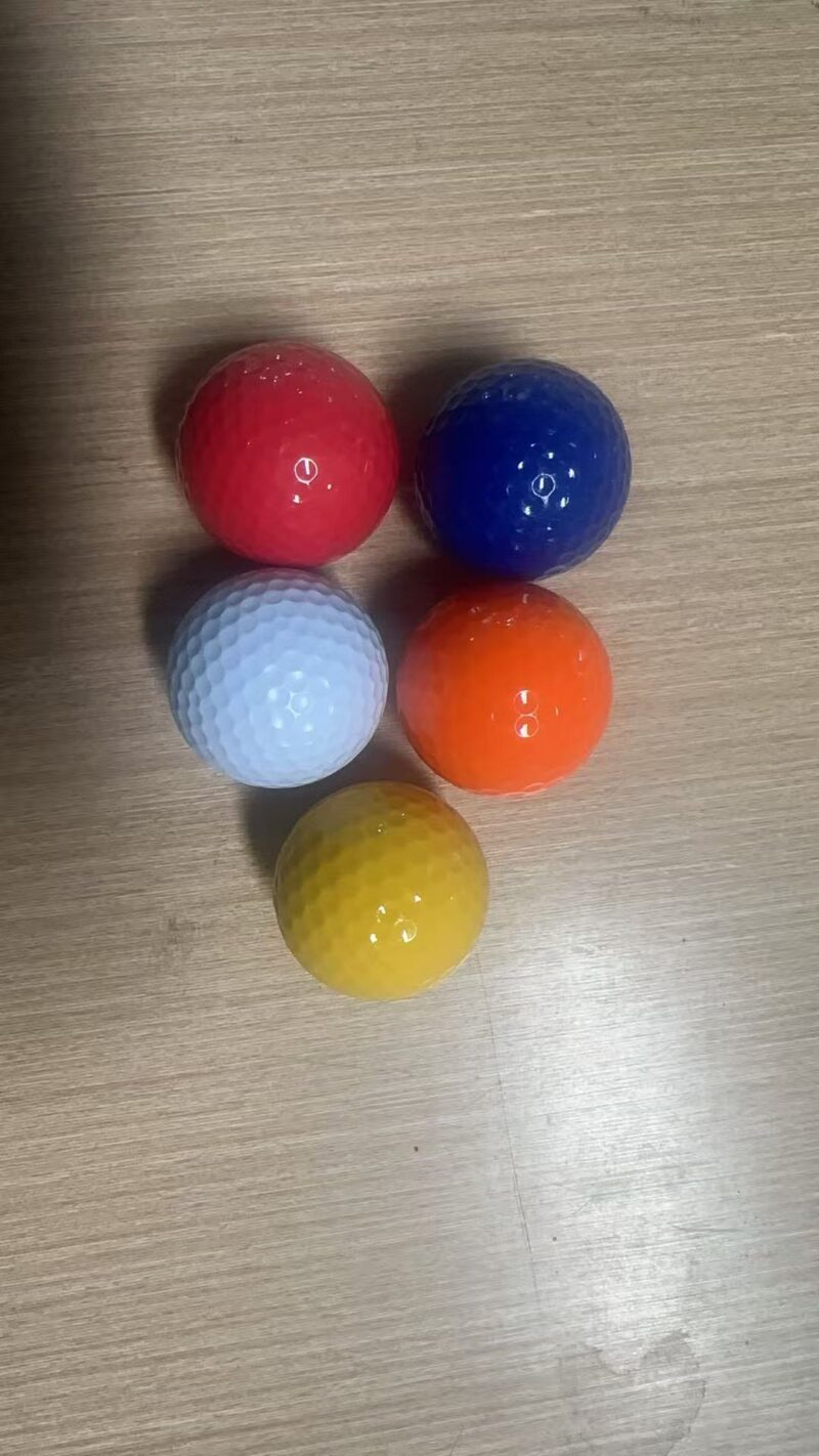 Low Stretch Golf Balls - Image 4